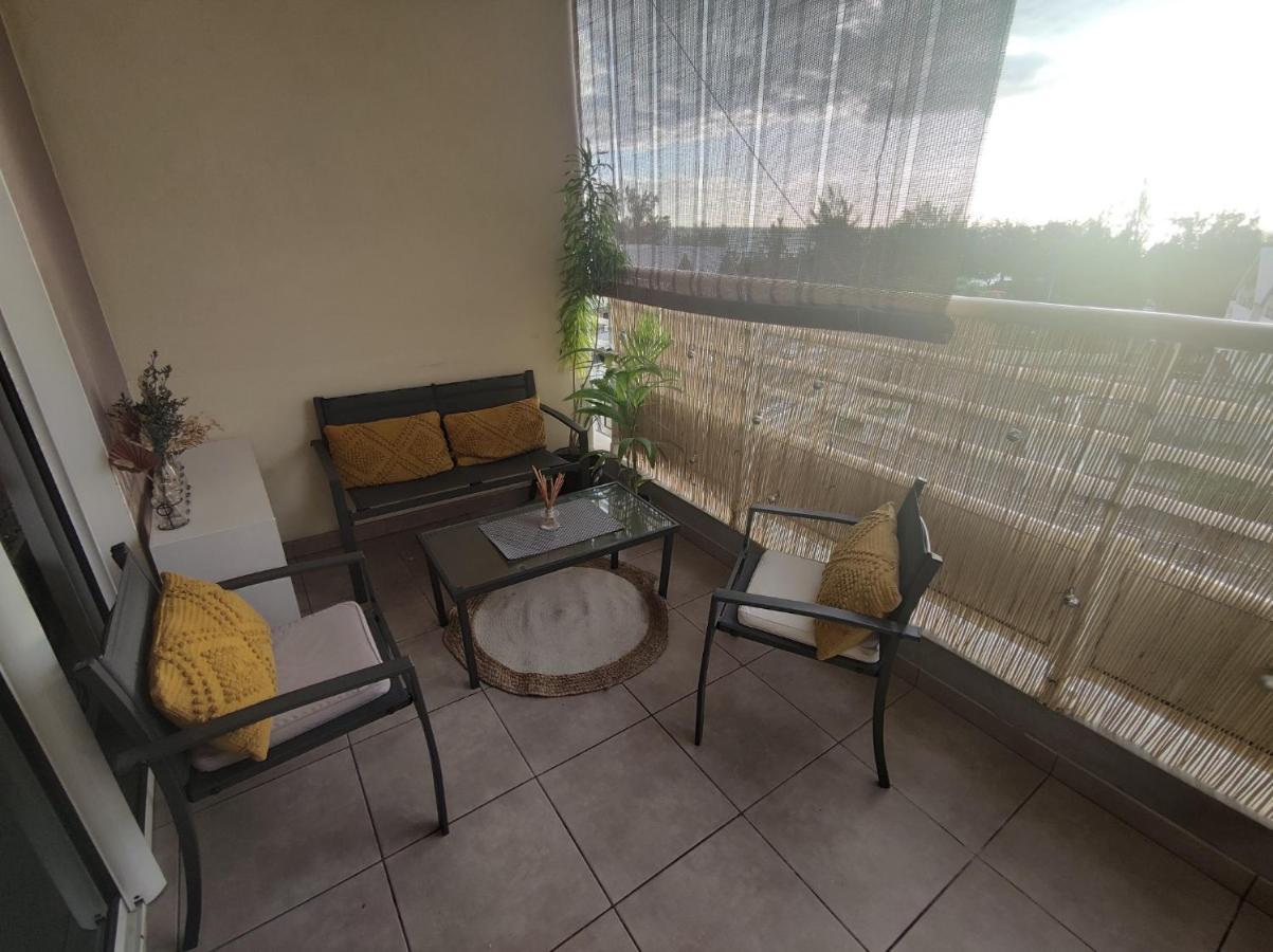 Location Saisonniere Meublee F2 St Leu Face Ocean A 1 Min Plage Apartman Saint-Leu Kültér fotó